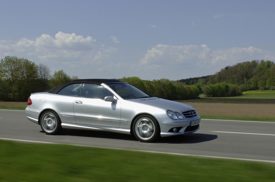  Mercedes-Benz CLK55 AMG Cabriolet 2004 года  (фото 10 из 35)